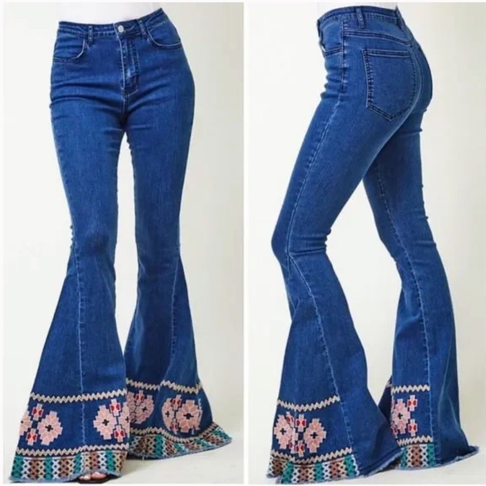 Saints & Hearts Boho Embroidered Flare Jeans